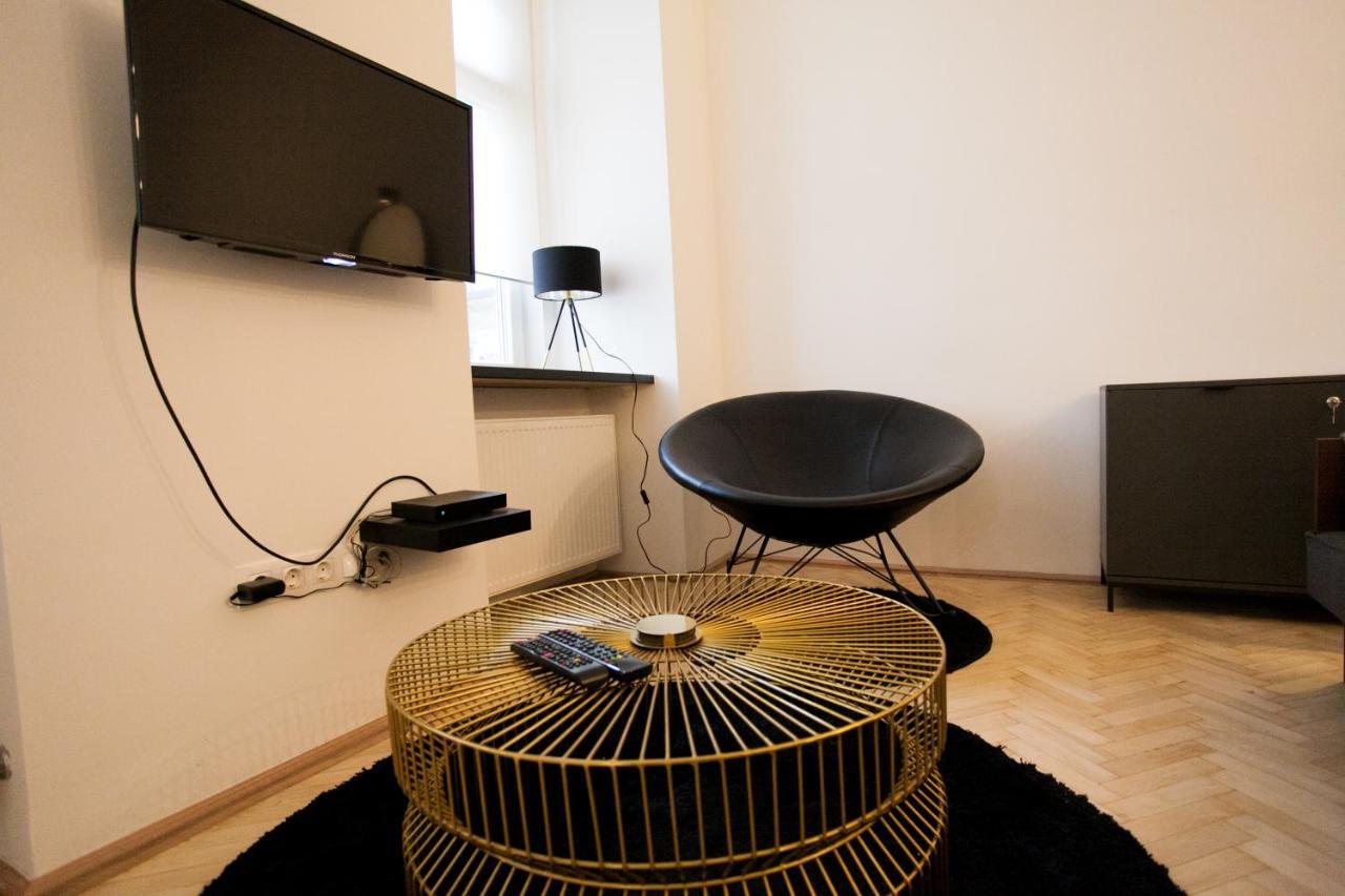 Real Delux Apartment Next To Gozsdu & Synagogue Budapest Bagian luar foto