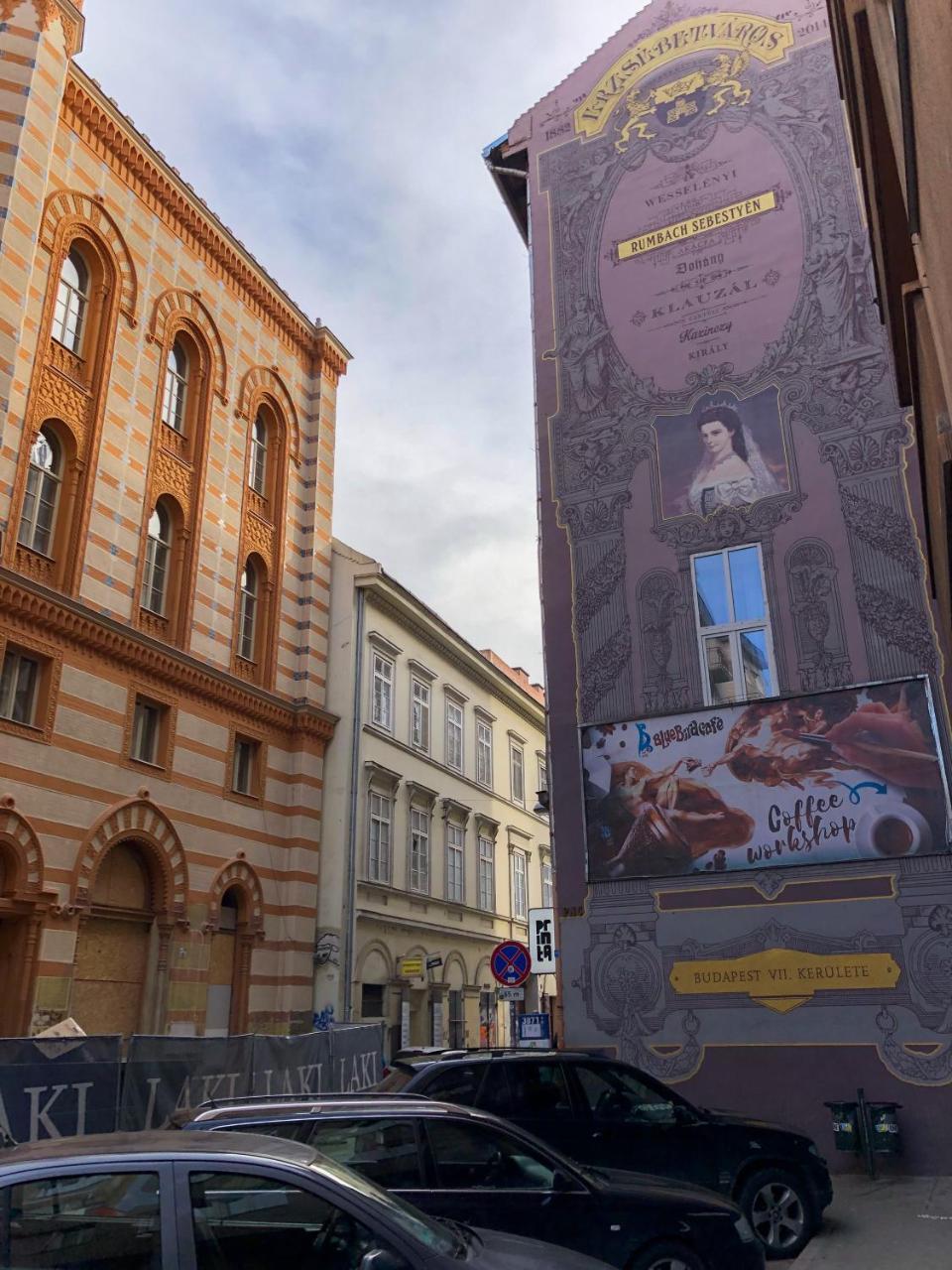 Real Delux Apartment Next To Gozsdu & Synagogue Budapest Bagian luar foto
