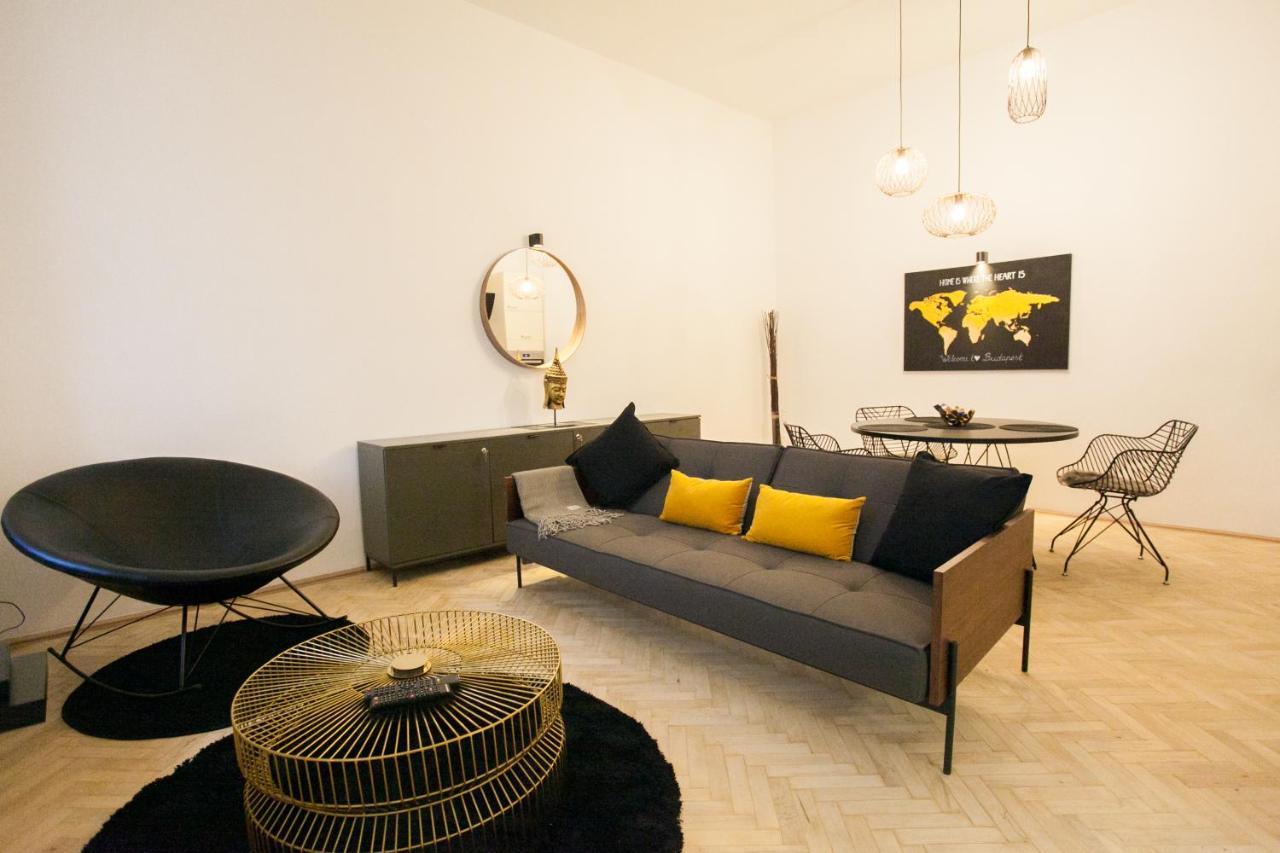 Real Delux Apartment Next To Gozsdu & Synagogue Budapest Bagian luar foto