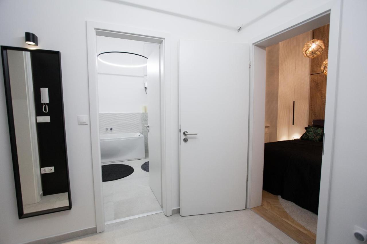 Real Delux Apartment Next To Gozsdu & Synagogue Budapest Bagian luar foto